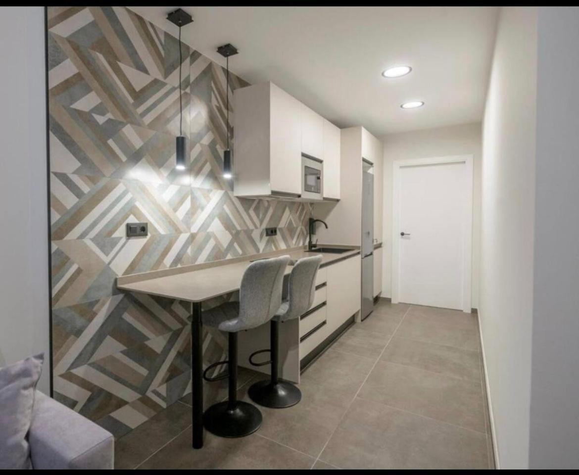 Centrico Apartamento 6 Personas Valenza Esterno foto